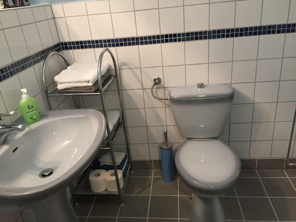 Exklusive Ferienwohnungen Im Gutshaus Viezen Bernitt Bagian luar foto